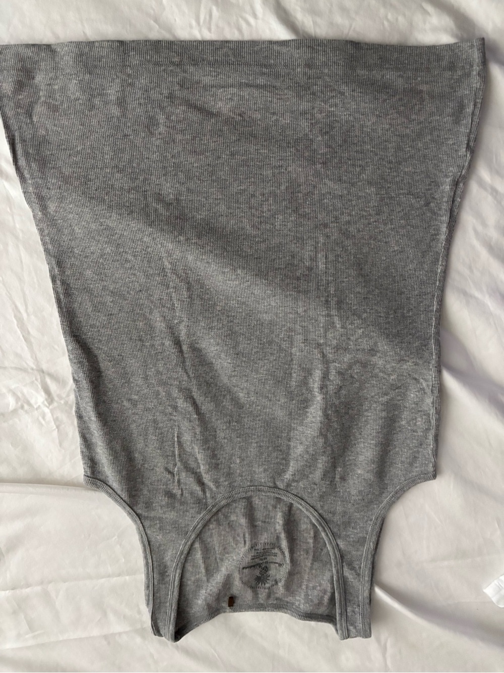 Classic Gray Ribbed Tank Top - Picture 2 of 4